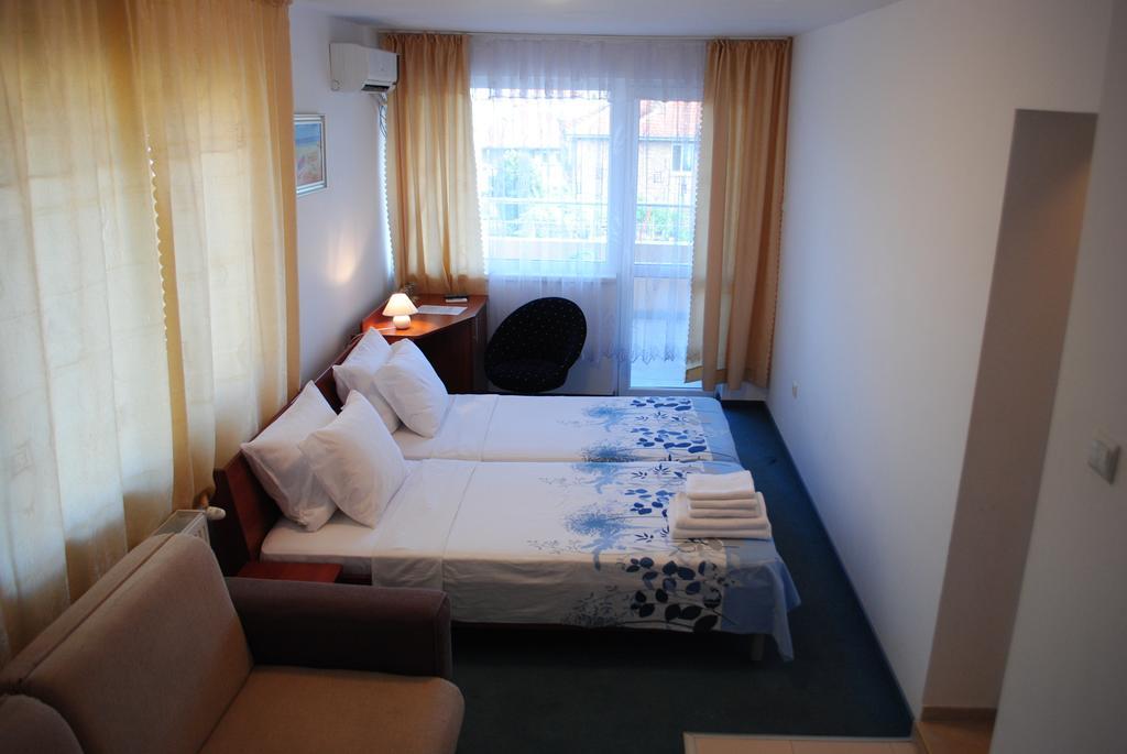 Veda Guest House Поморіє Екстер'єр фото