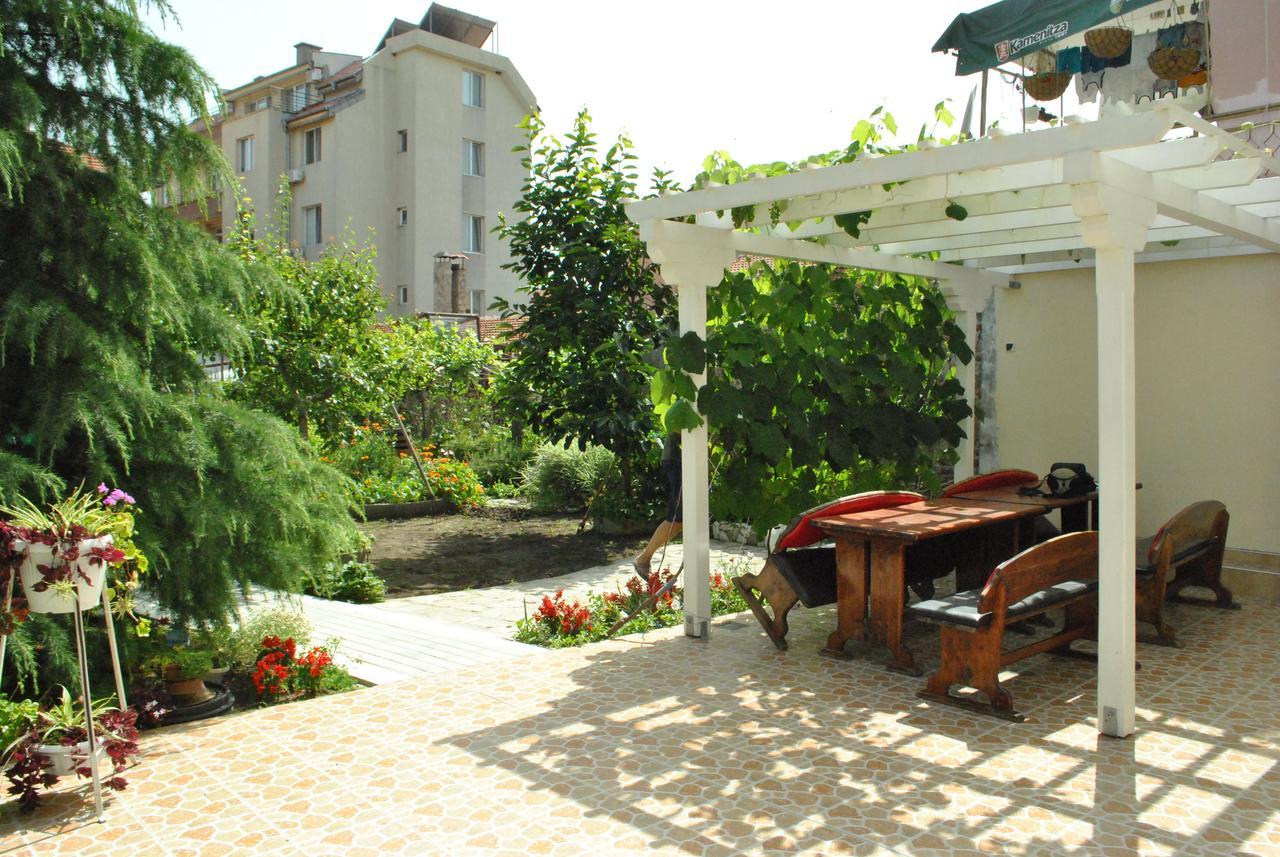 Veda Guest House Поморіє Екстер'єр фото